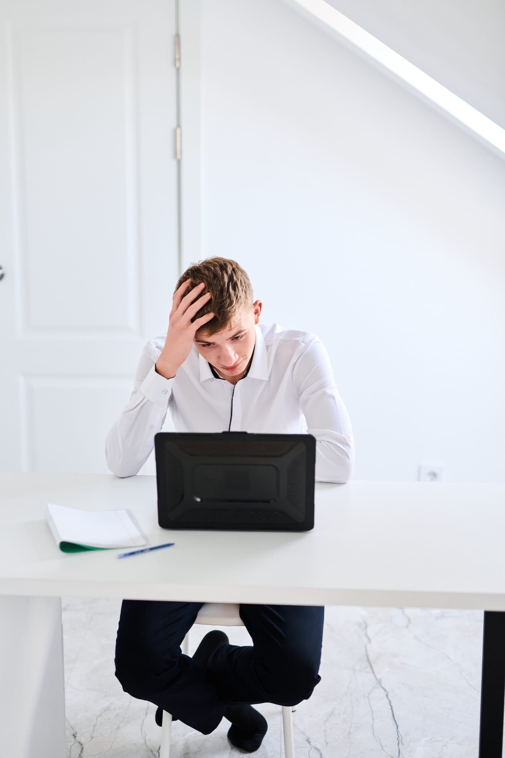 A UTVA student learning online